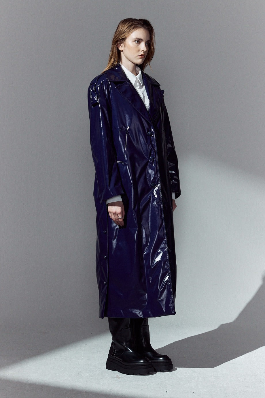 Glossy Leather Long Coat_Navy