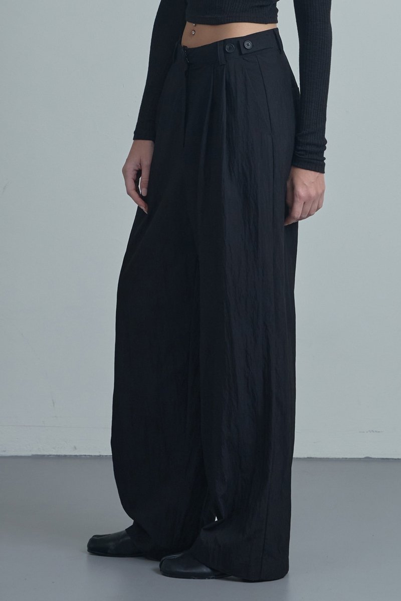 Breeze Two Tuck Wide Slacks Black (moiremoa) @SEOUL