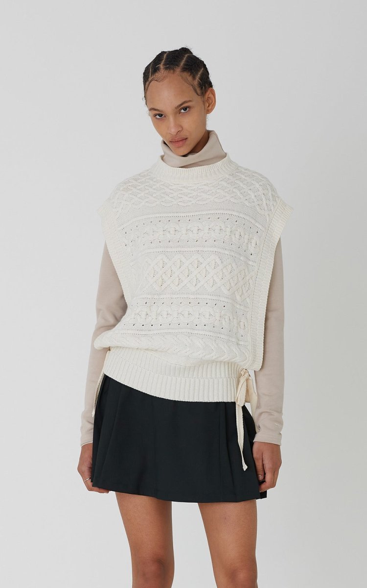 Jamie Knit Vest _ Cream (02 ARMOIRE) @SEOUL