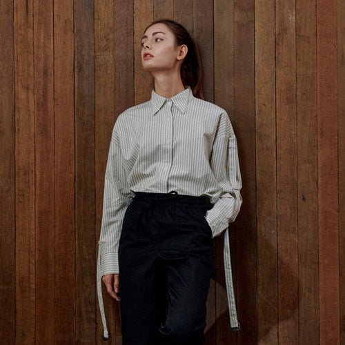 Overfit wing collar strap blouse stripe (wundergeist777) @SEOUL
