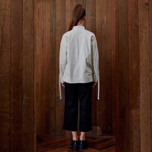 Overfit wing collar strap blouse stripe (wundergeist777) @SEOUL