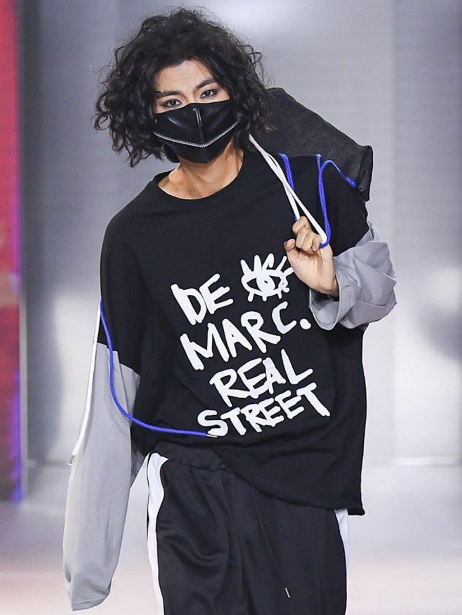 オーバーサイズ ストリート風 配色デザイン 長袖Tシャツ ブラック (Demarc) @SEOUL