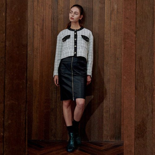 Tweed unbalanced cuff crop cardigan blouse white (wundergeist777) @SEOUL