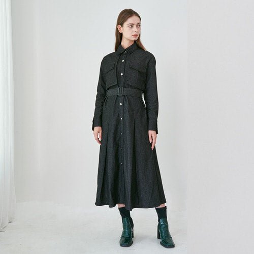Unbalanced cuffs pleated dress black and blue (wundergeist777) @SEOUL