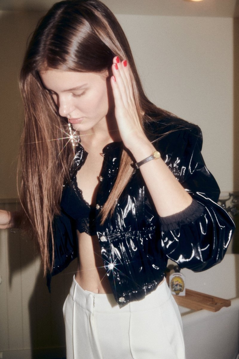 シャイニークロワッサンブラウス_ブラックSHINY CROISSANT BLOUSE_BK - @SEOUL