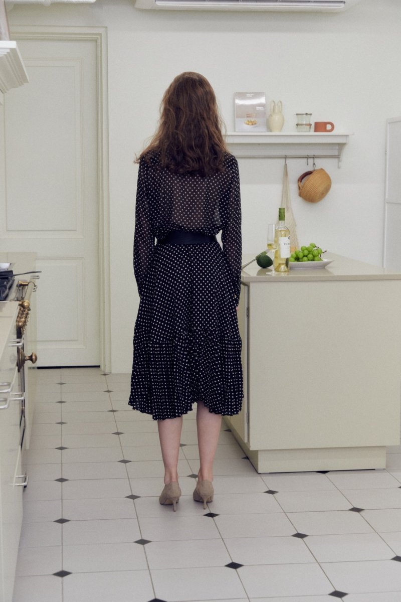 ブラックスクエアブラウス BLACK SQUIRE BLOUSE (Benet.Me) ＠SEOUL