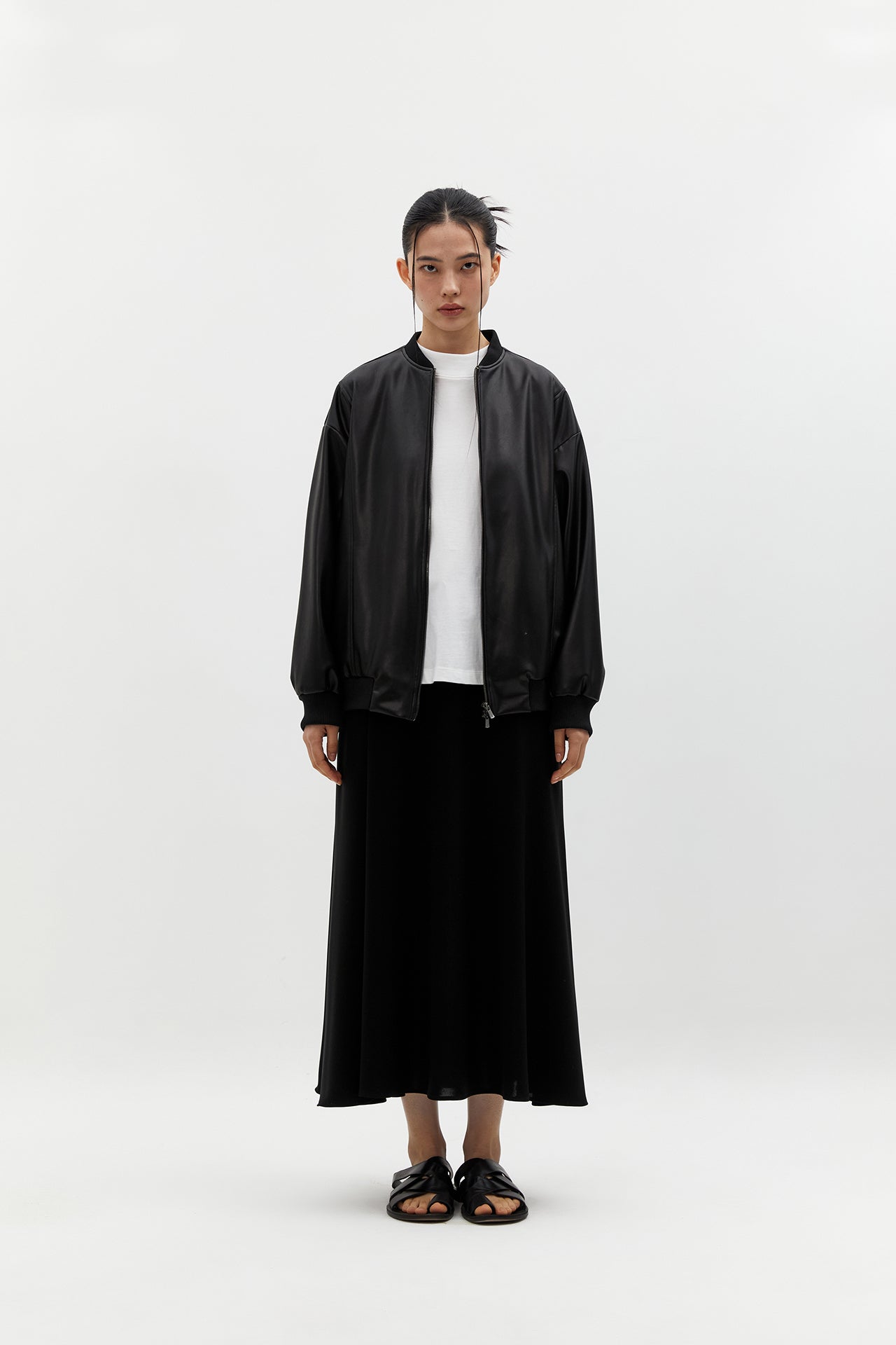 ツーウェイ オーバーフィット ビーガン レザー ジャケット (ブラック)