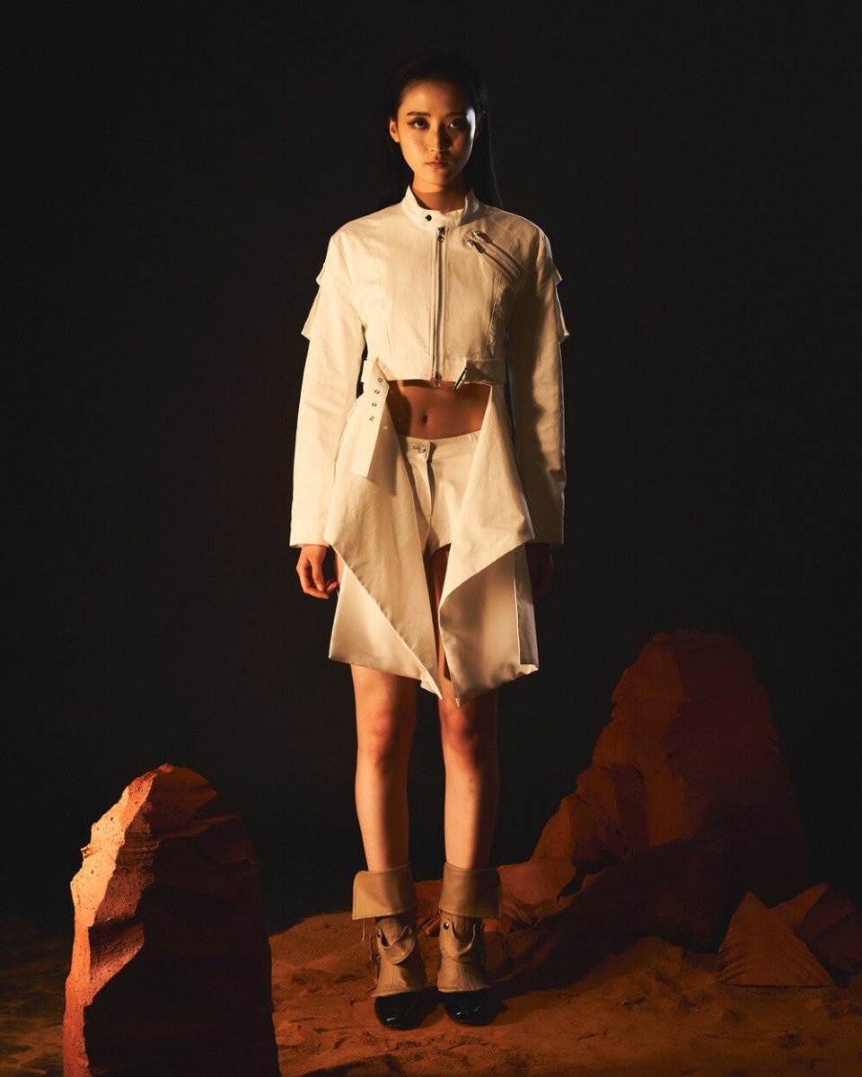 Draping White Jacket (Arts De Base) ＠SEOUL