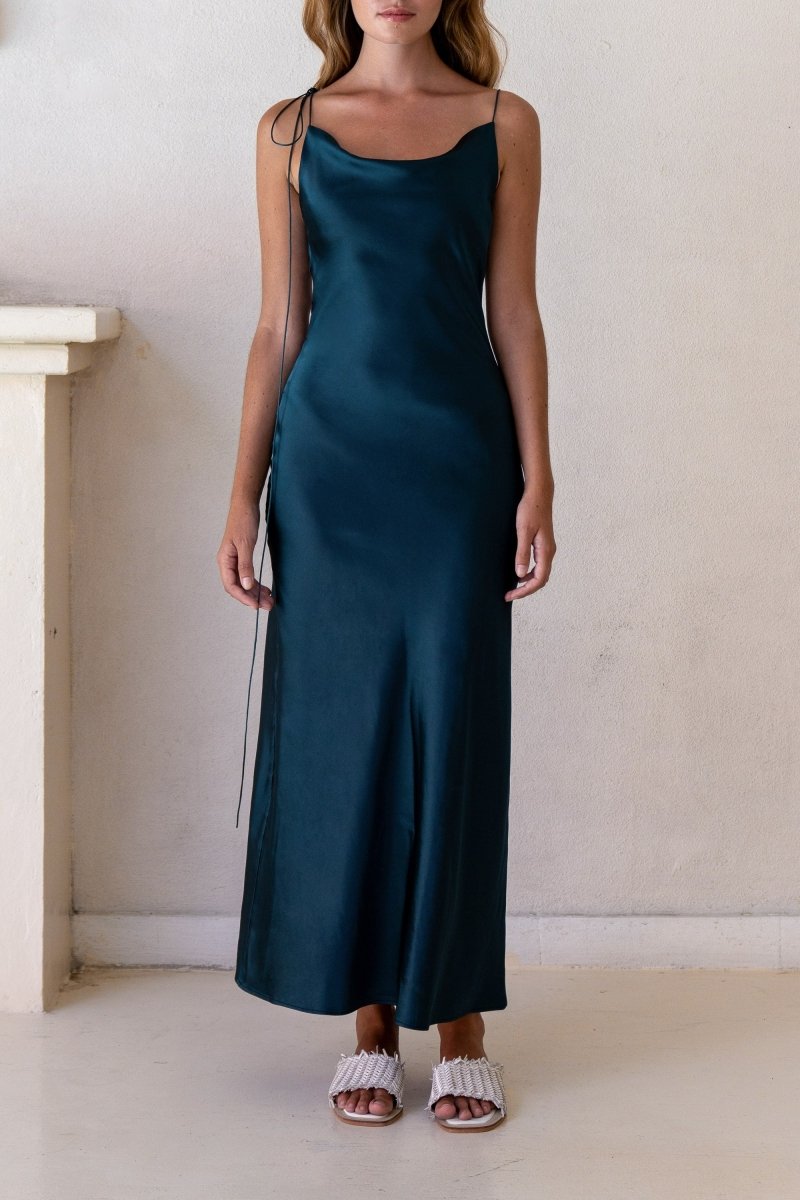 Kristen Green Satin Slip Dress (L'EAU ET) ＠SEOUL