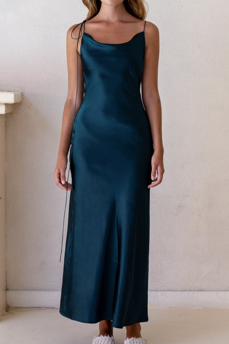 Kristen Green Satin Slip Dress (L'EAU ET) ＠SEOUL