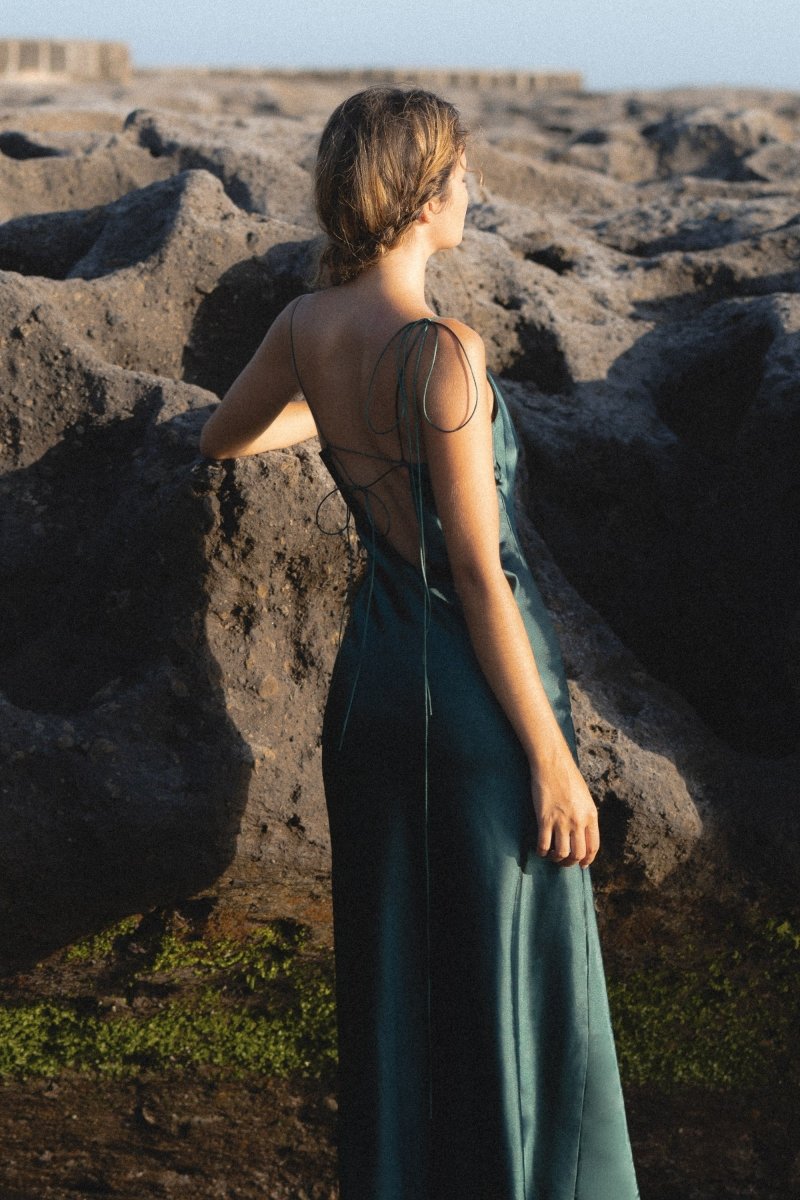 Kristen Green Satin Slip Dress (L'EAU ET) ＠SEOUL