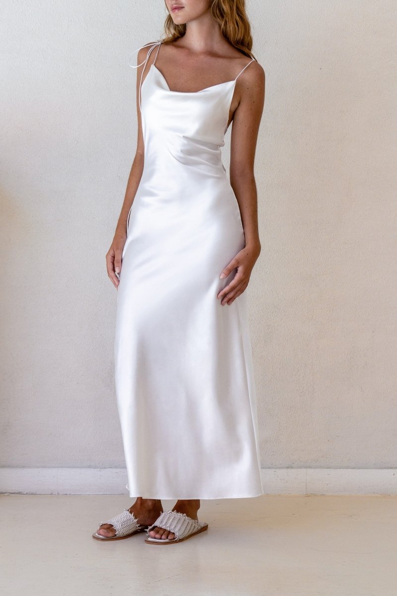 Kristen White Satin Slip Dress (L'EAU ET) ＠SEOUL