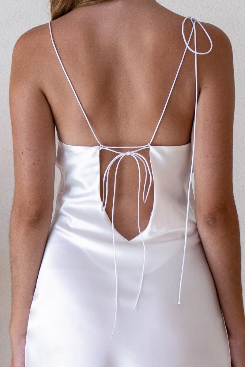 Kristen White Satin Slip Dress (L'EAU ET) ＠SEOUL