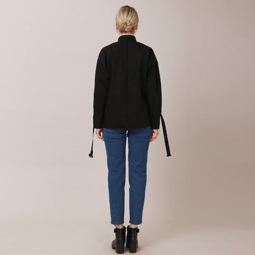 Overfit wing collar balloon sleeve strap blouse black (wundergeist777) ＠SEOUL