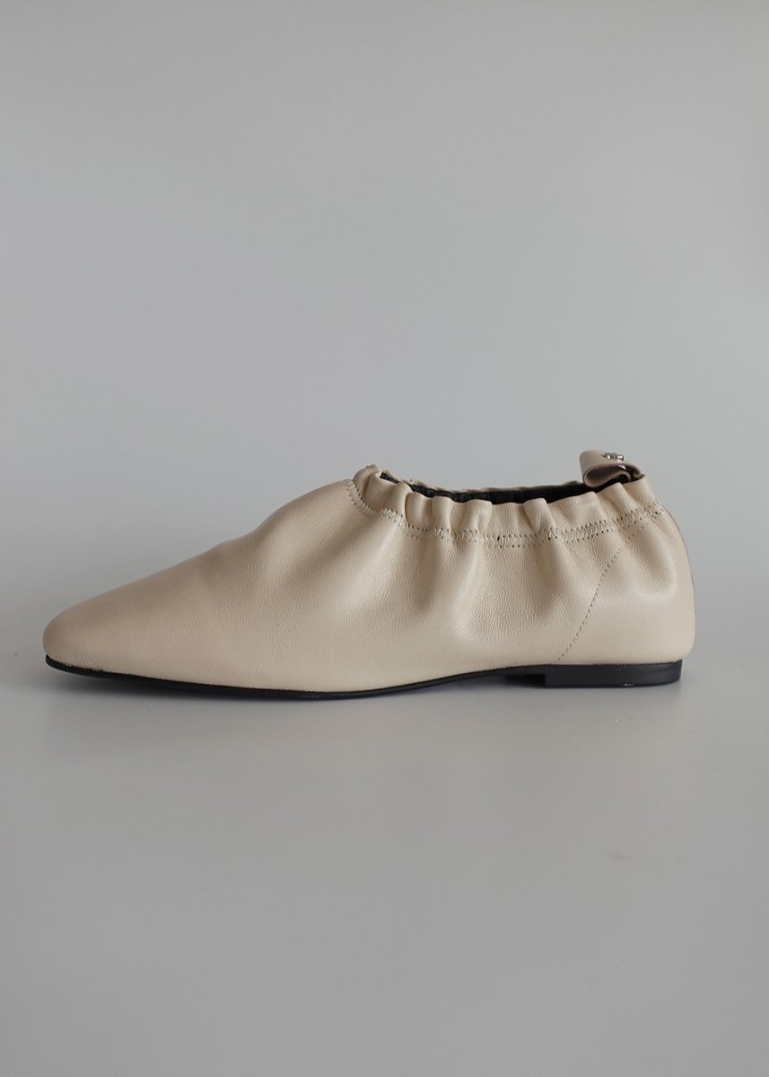 [sample sale]Sophie flat shoes / (ivory245)(black230) (thenofficial) ＠SEOUL