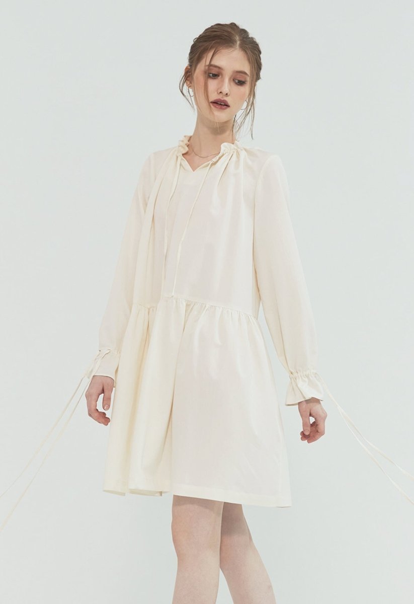 MONOPHOBIA GATHERED DRESS WITH STRINGS IVORY - ＠SEOUL