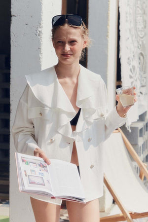 セーラーラッフルジャケットホワイト (Benet.Me) ＠SEOUL｜韓国