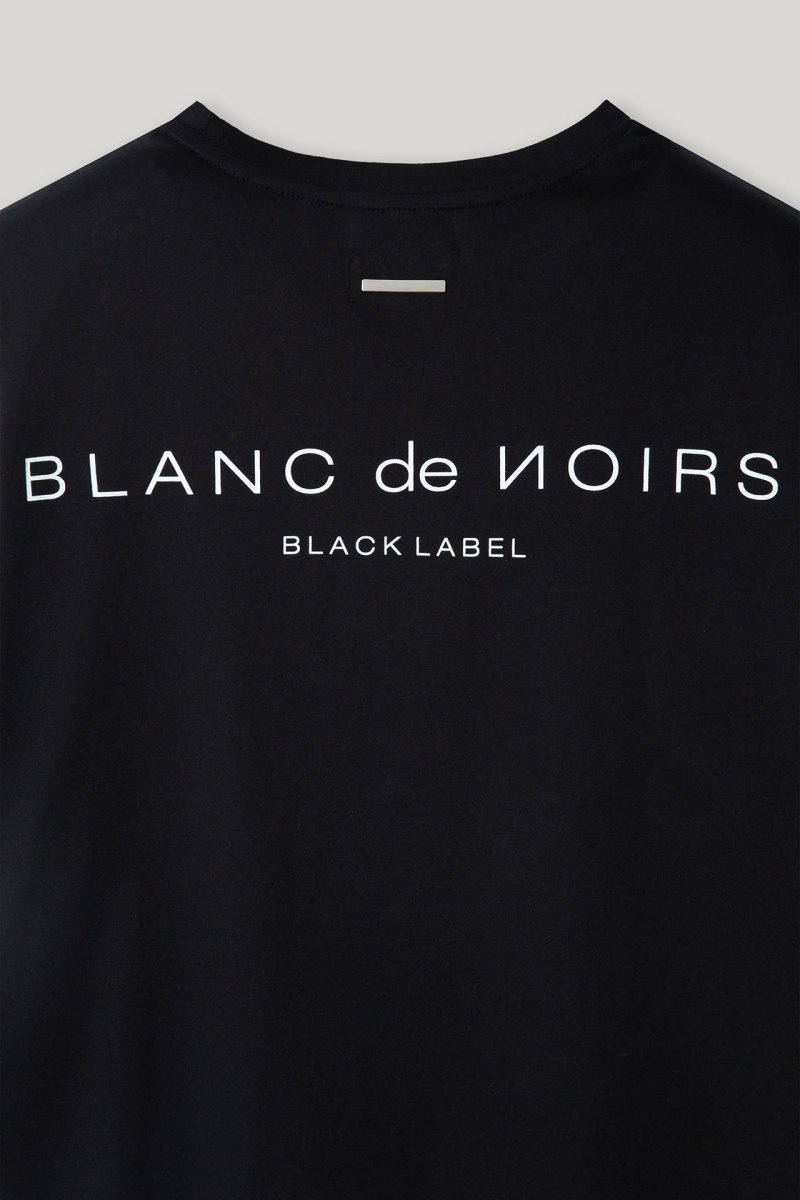 プレミアムシルクケットバックロゴTシャツ(ブラック/ホワイト) - ＠SEOUL
