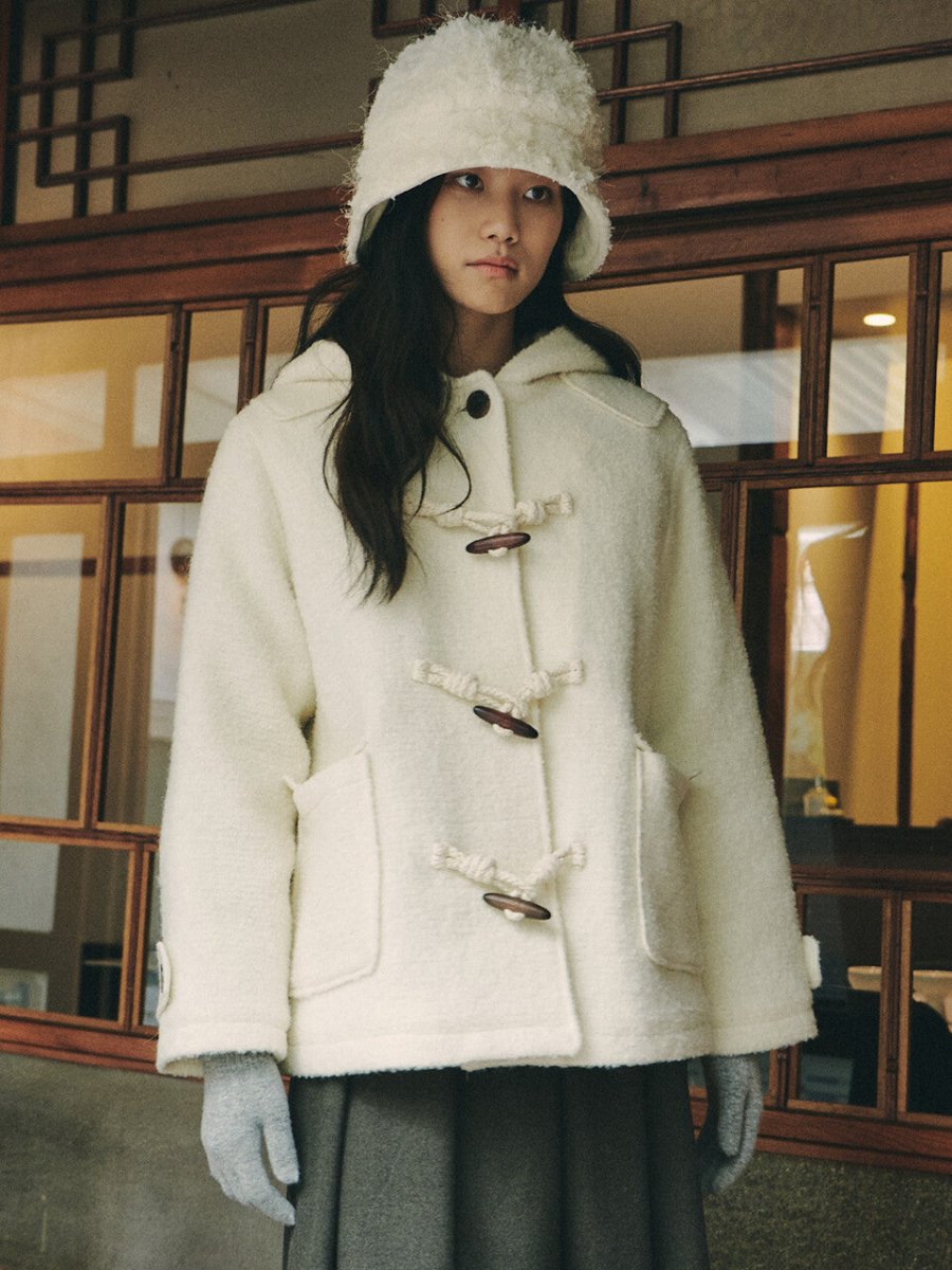 TOGGLE HALF DUFFEL COAT IVORY (Ganisong) ＠SEOUL｜韓国ブランド 